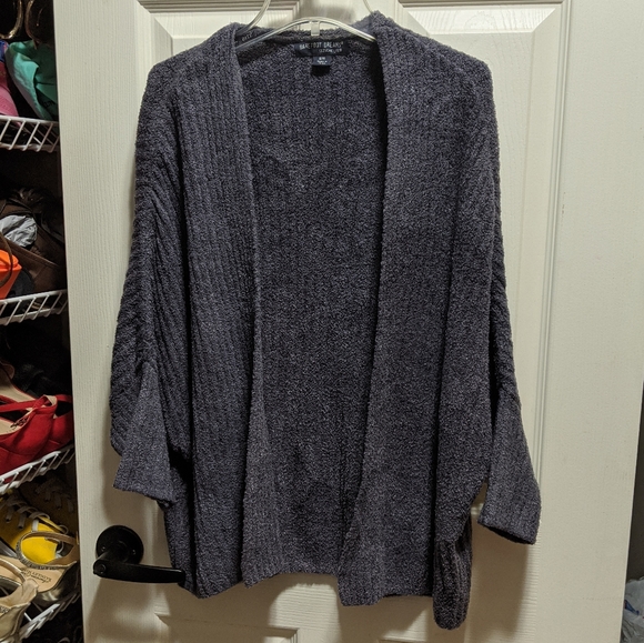 Barefoot Dreams Cozy Chic Cardigan, size small! - Picture 2 of 4